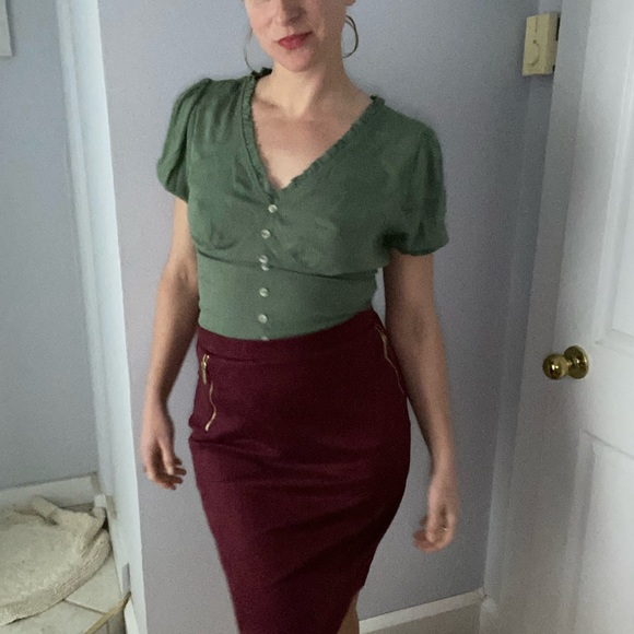 Paper Crane Crop Top - Picture 6 of 6